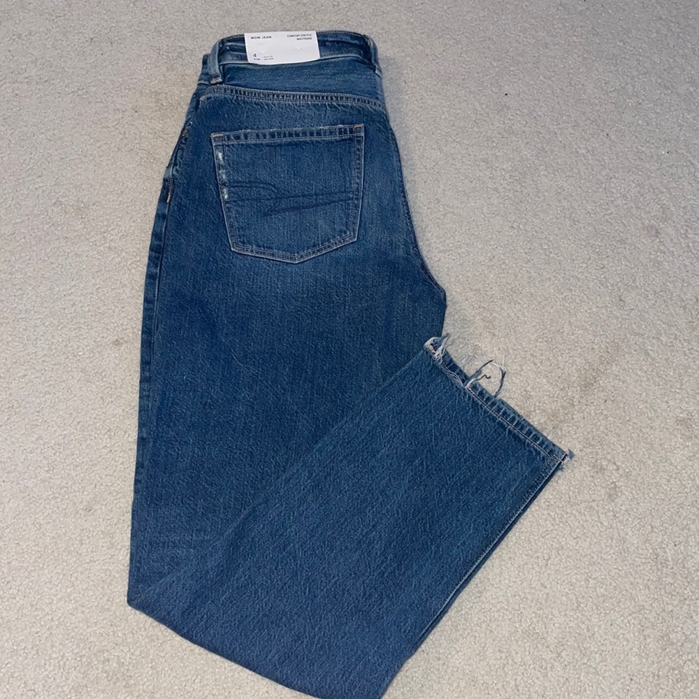 American Eagle Mom Jean